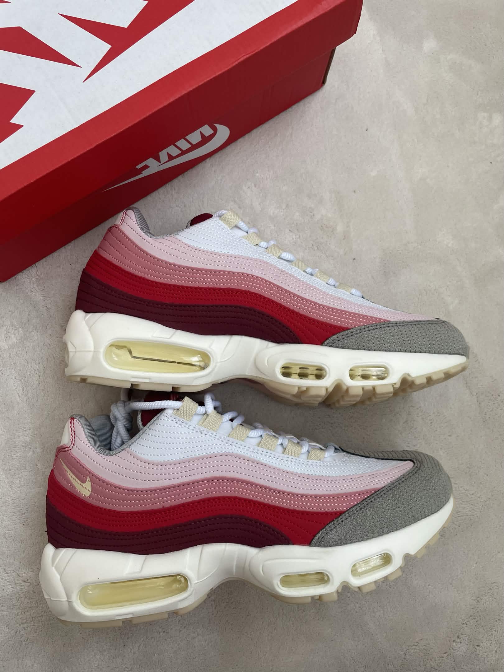 Nike AM95 detail